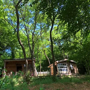https://fenetre-sur-les-pyrenees.midi-pyreneeshotels.com